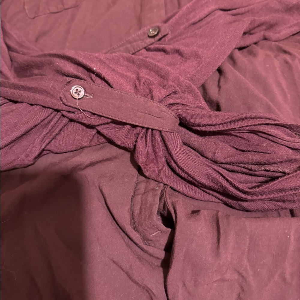 Button down hi-lo blouse - Picture 2 of 6